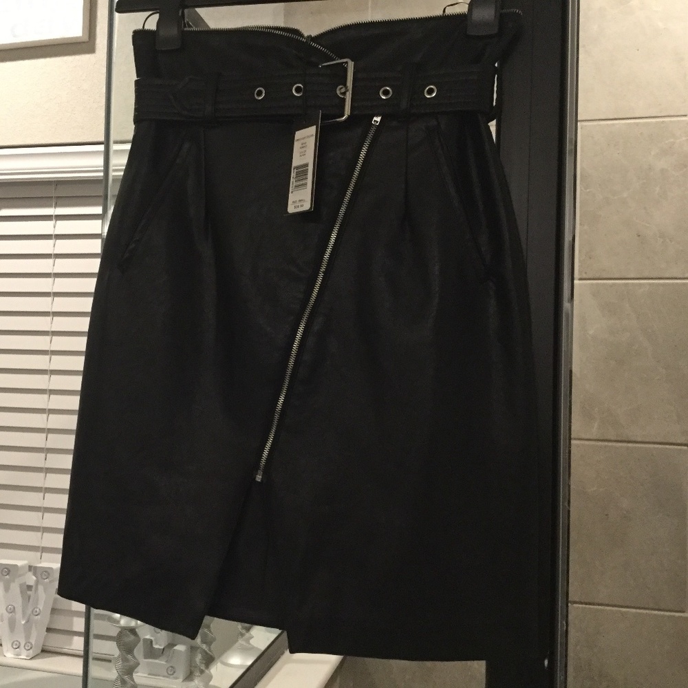 Brand new Black Leather  Zipper Mini Skirt size S